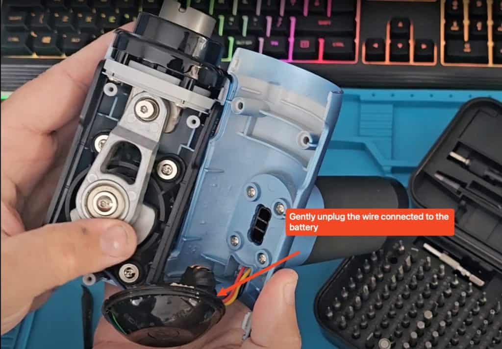 Renpho Massage Gun Not Charging (FIXED!) - Devices Mag